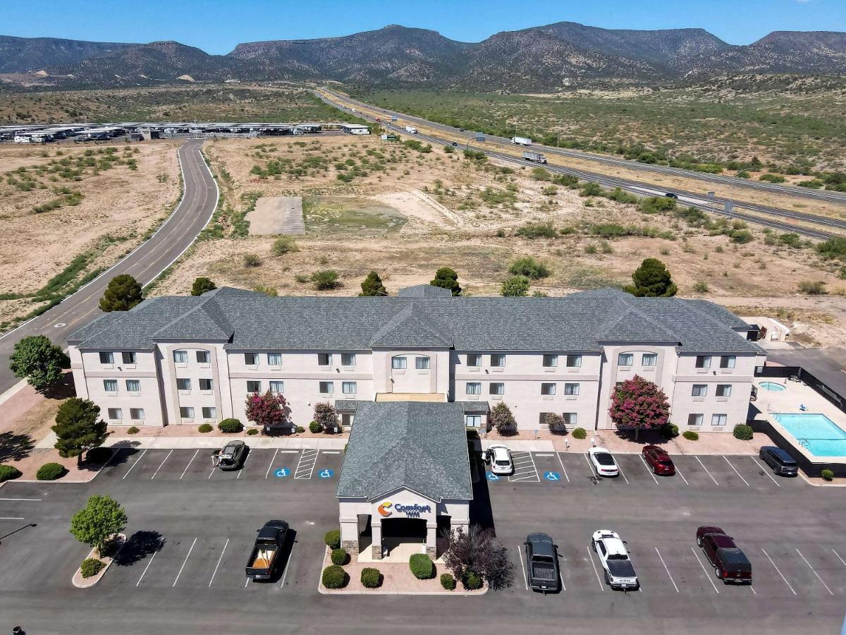 Comfort Inn Camp Verde I-17 Екстериор снимка